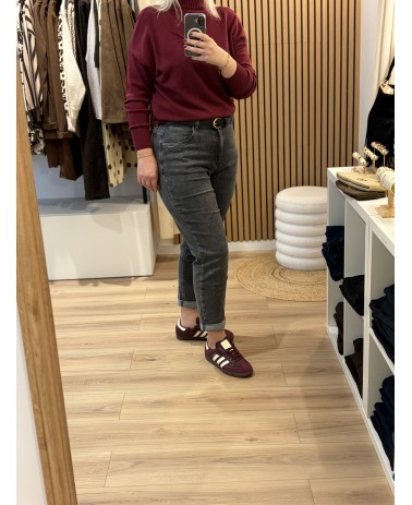 Jeans Mom